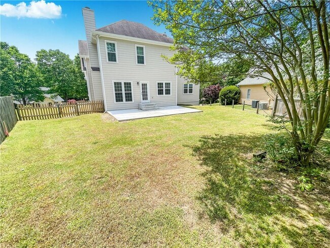 Building Photo - 1598 Brentwood Dr