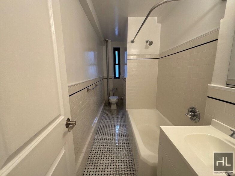 Building Photo - EAST 56 STREET