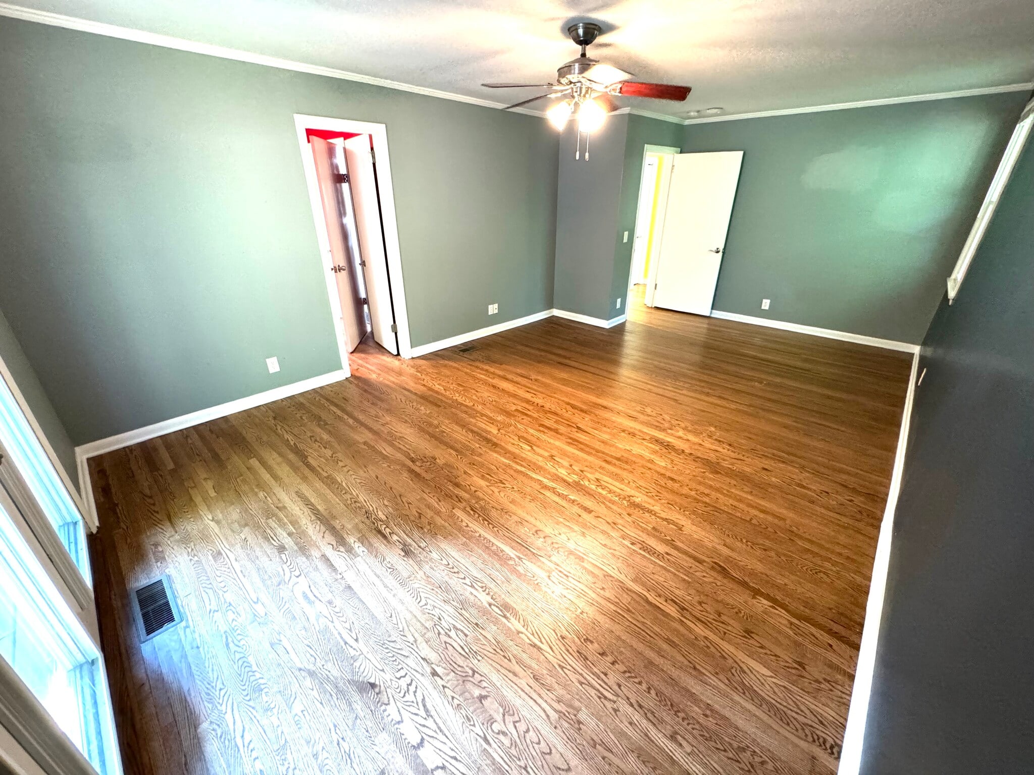 Primary BR - 5011 Suter Dr
