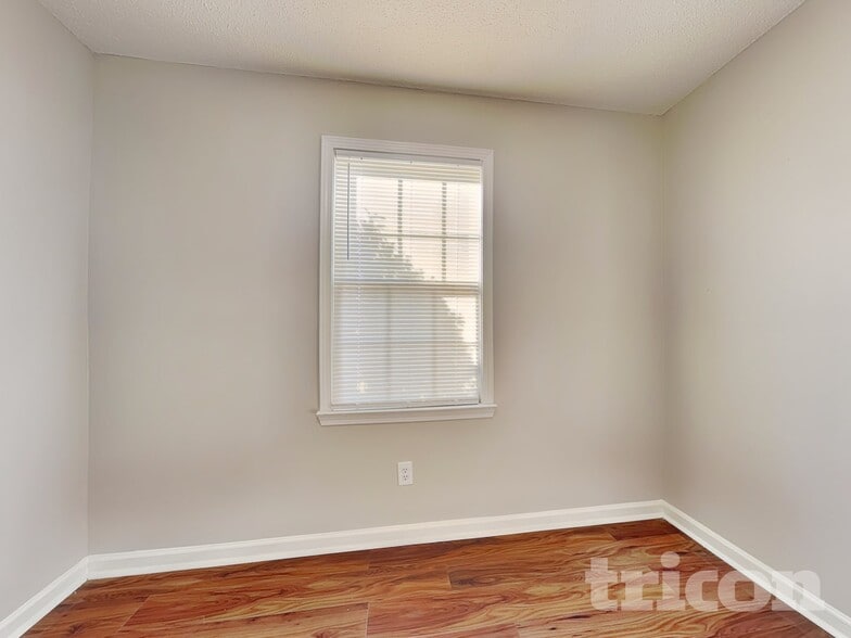 Building Photo - 5152 Rosetrace Cove SW