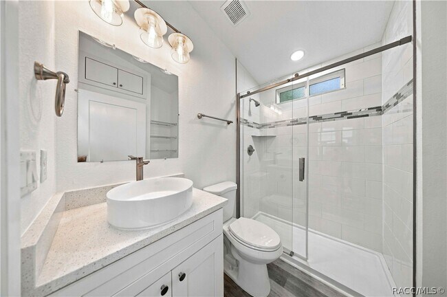 Building Photo - 9306 E Sycamore Pl