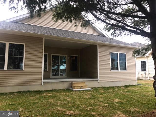 Building Photo - 10 Backwater Ct