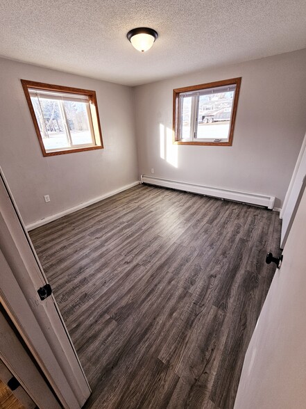 Building Photo - 304 S Dayton Ave