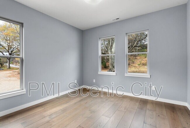 Building Photo - 1316 Gadd Rd