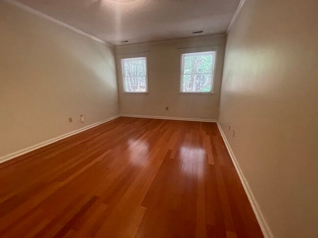 Building Photo - 110 Berry Patch Ln