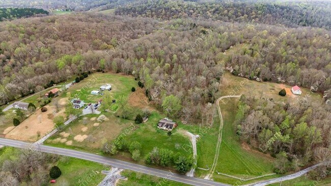 Building Photo - 7929 Daugherty-Capley Rd