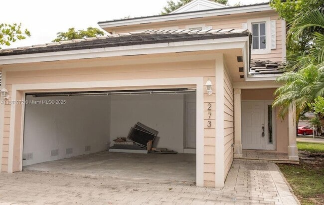 Building Photo - 273 SE 32nd Ave