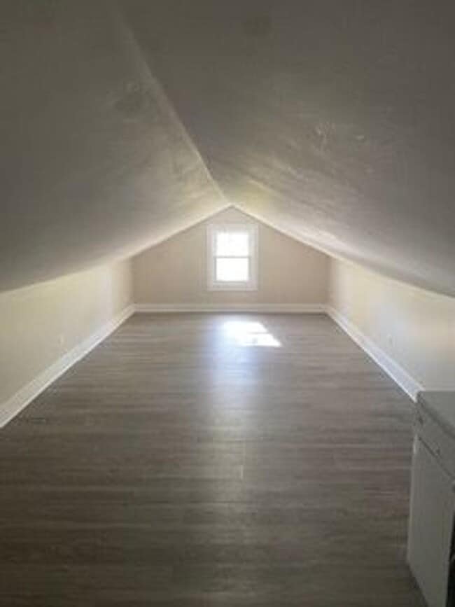 Building Photo - 428 Talcott Ave