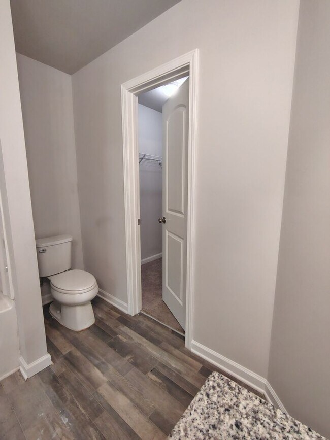 Building Photo - A Fabulous Place to Call Home!