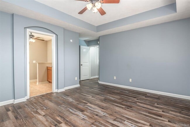 Building Photo - 9025 Saw Tooth Loop