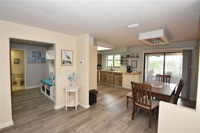 Building Photo - 18 Covington Ln