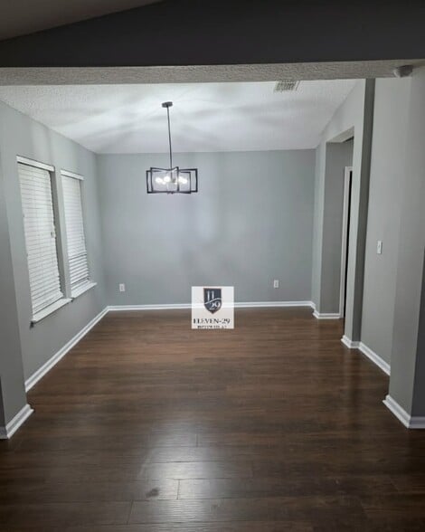 Building Photo - 1334 Camp Ridge Ln