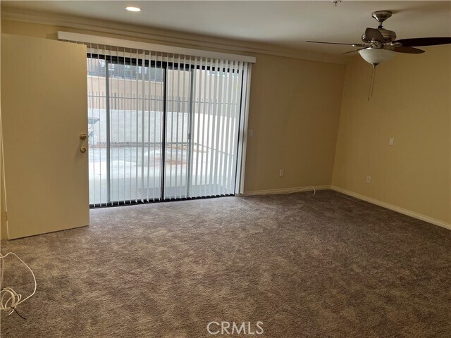 Building Photo - 17735 Kinzie St