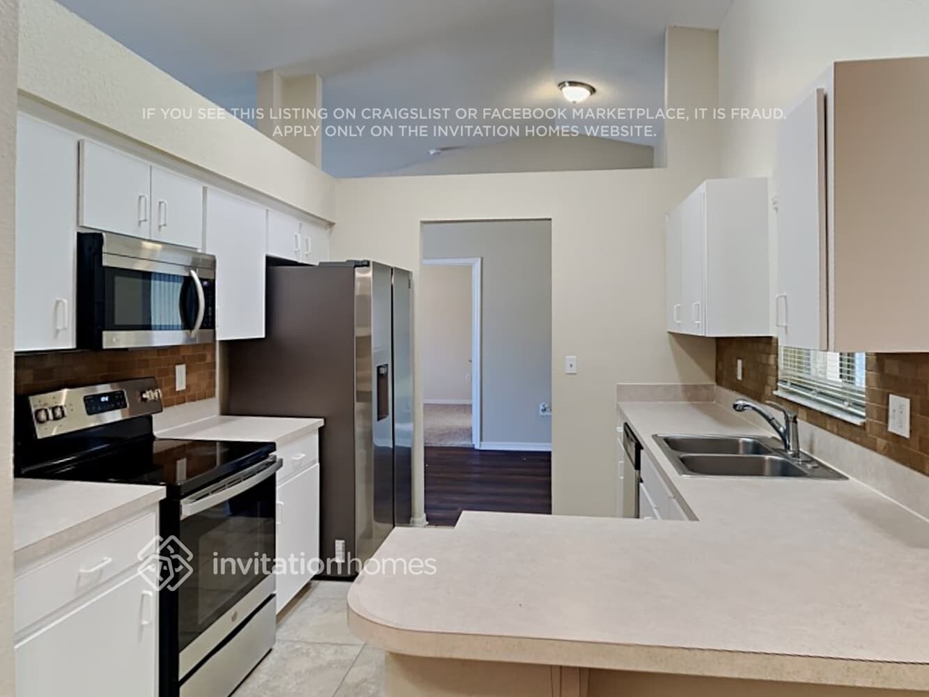 Building Photo - 2655 Green Valley Dr