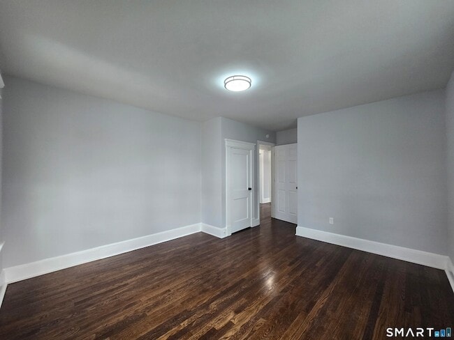 Building Photo - 38 Beverly Ave