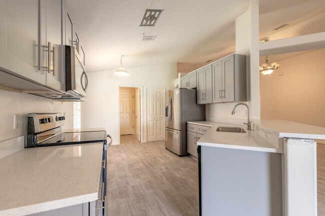 Building Photo - 109 Blue Daze Cir