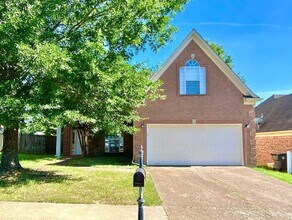 Building Photo - 3 Bedroom 2.5 bath with Loft Space Home in Cordova with Loft!