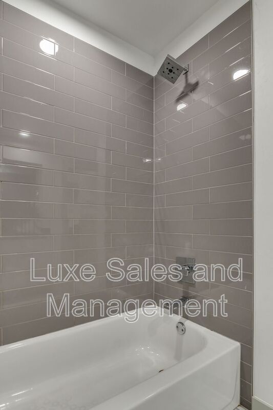 Building Photo - 7907 NW 135th Terrace