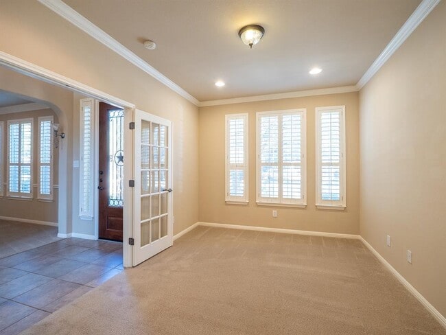 Building Photo - 5501 Fort Benton Dr