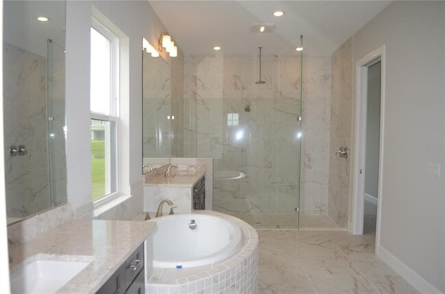 Building Photo - 34109 Tributary Ct