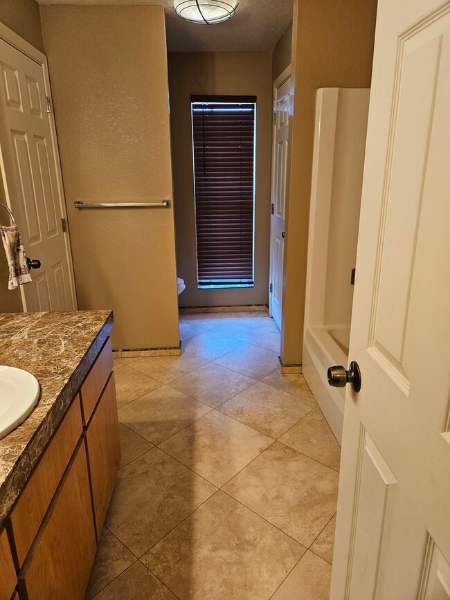 Building Photo - EAST MESA HOME FOR RENT