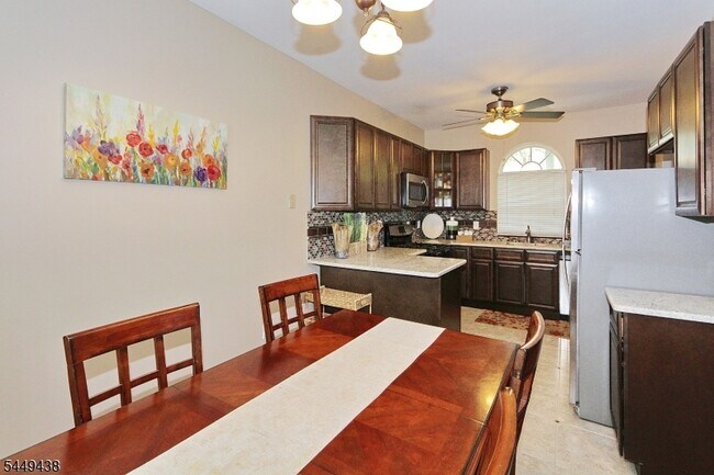 Building Photo - 1408 Norwood Way