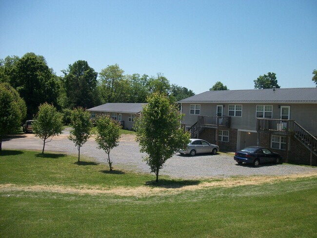 Building Photo - 413 N Church # 2