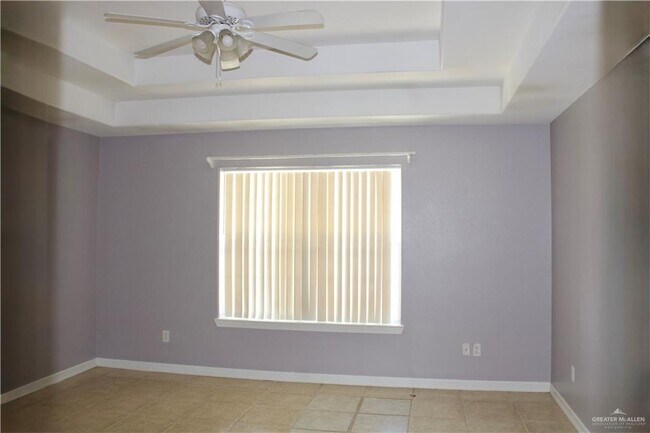 Building Photo - 12 West Dr