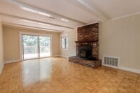 Building Photo - 3 Bed / 2 Bath Woodside home on large lot ...