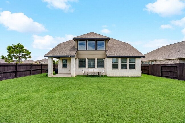Building Photo - 7735 Wright Wood Dr