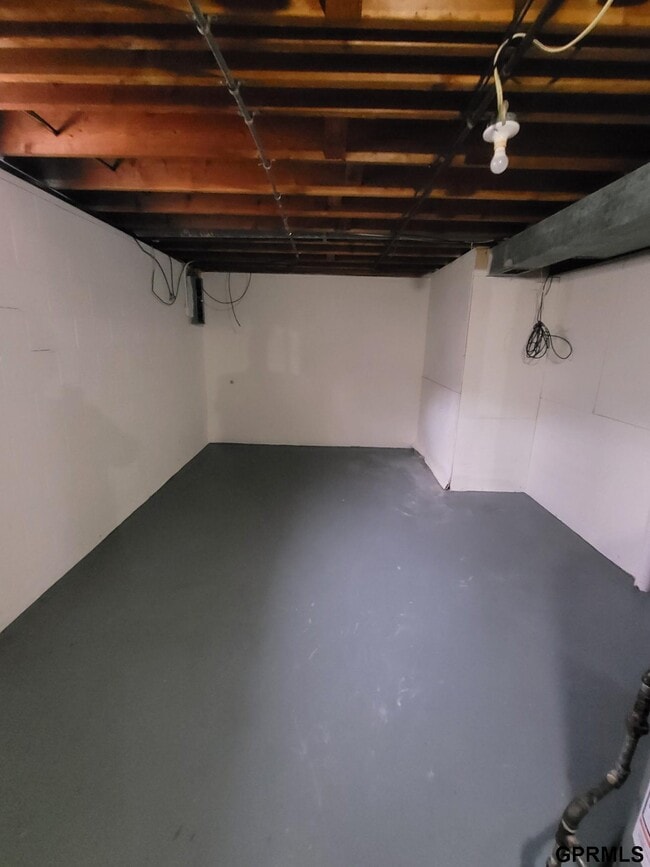 Building Photo - 2216 Lincoln Ave