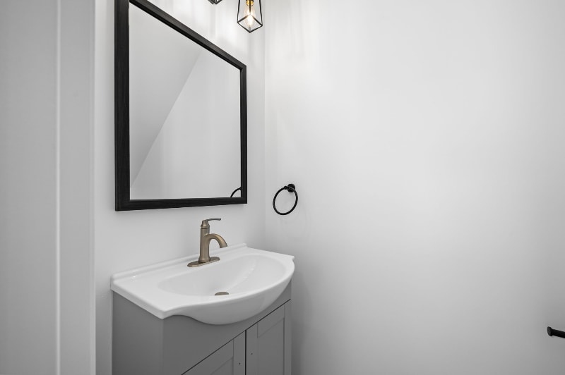 Building Photo - 244 Caroline Dr