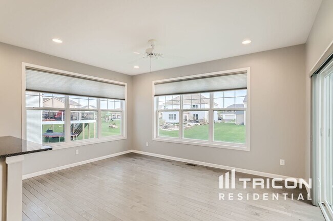 Building Photo - 12085 78th St NE