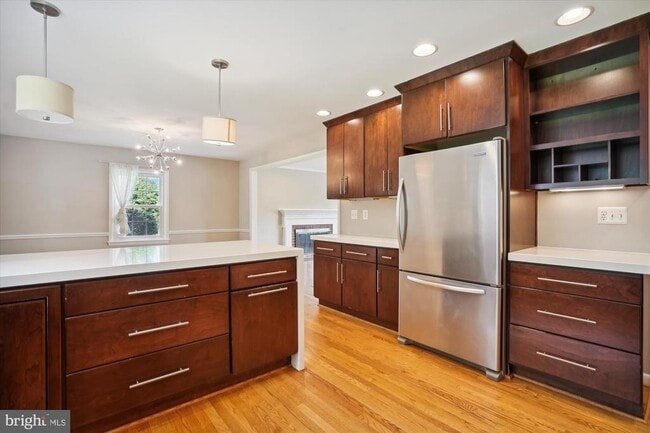 Building Photo - 6139 Tompkins Dr