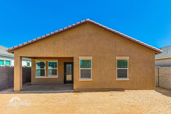 Building Photo - 35271 W San Capistrano Ave