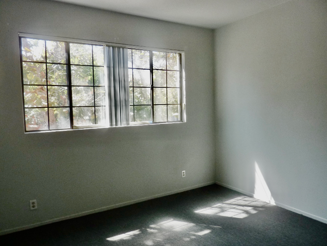 Building Photo - 3648 Motor Ave