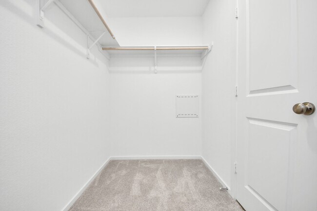 Building Photo - 29643 Knollwood Bay Rd