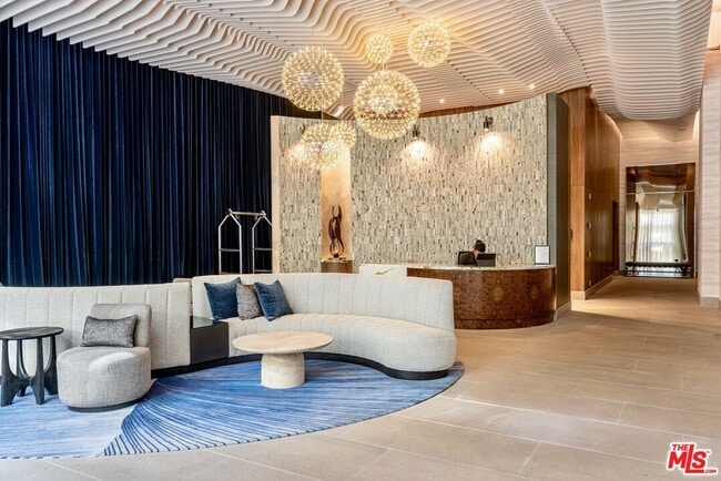 Building Photo - 6250 Hollywood Blvd