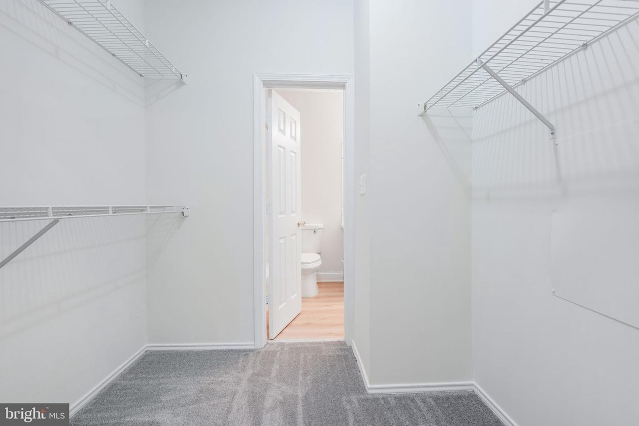 Building Photo - 4405 Sedgehurst Dr