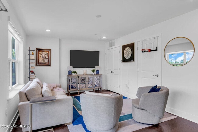 Building Photo - 63 Bataan Ave