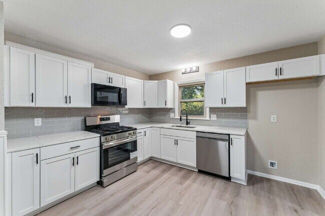 Building Photo - COMING SOON!! Charming 3-Bedroom Home with Spacious 2160 Sq Ft Layout in Independence, MO!