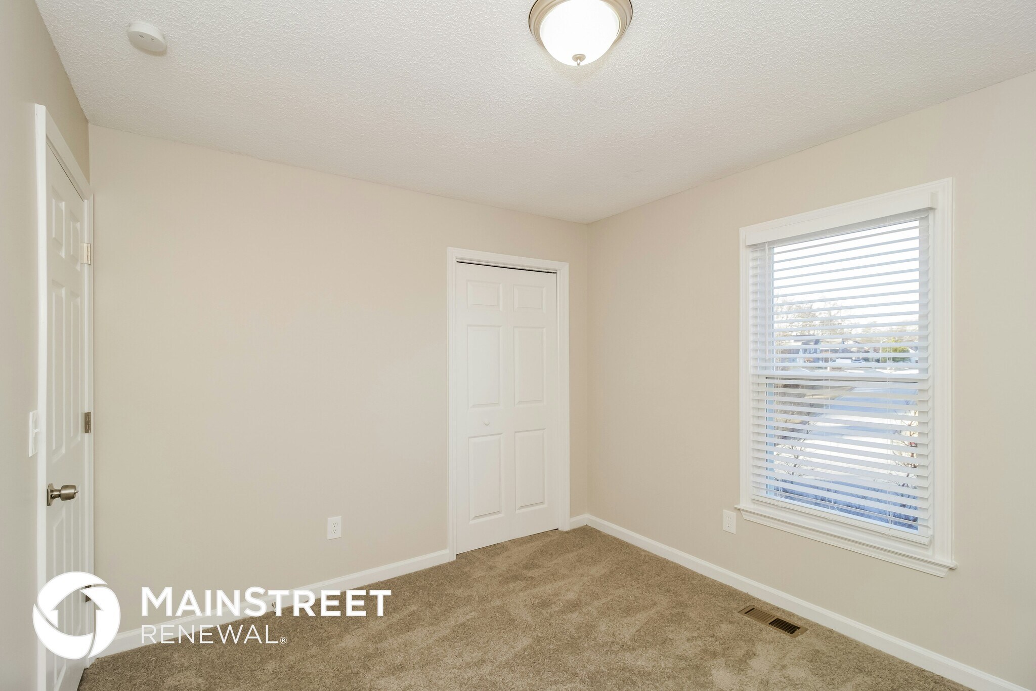 Building Photo - 4810 Country Cove Way