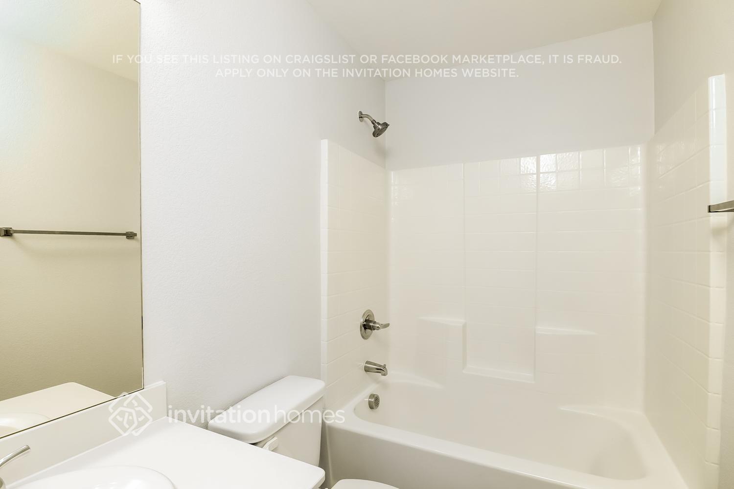 Building Photo - 9016 Curacao Dr