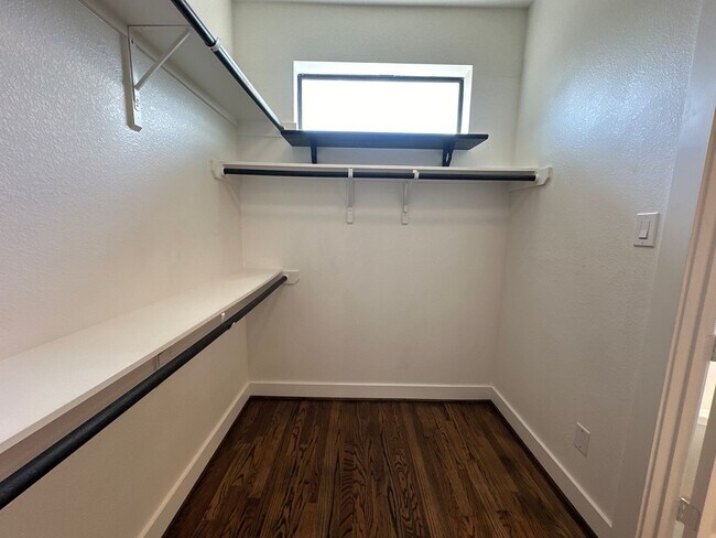 Building Photo - For Lease | 3 Bed, 3.5 Bath | 2,138 Sq Ft ...