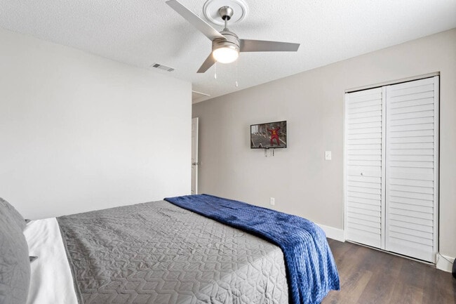 Building Photo - 3715 Legacy Square