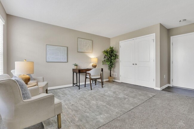 Building Photo - 483 Autumn Ridge Cir