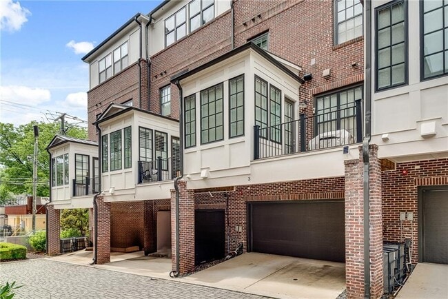 Building Photo - 345 Glen Iris Dr NE