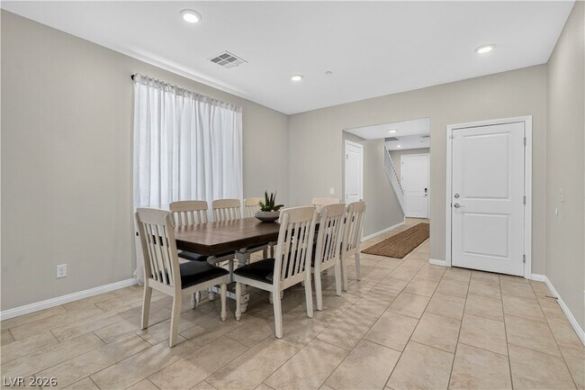 Building Photo - 325 Breve Ct