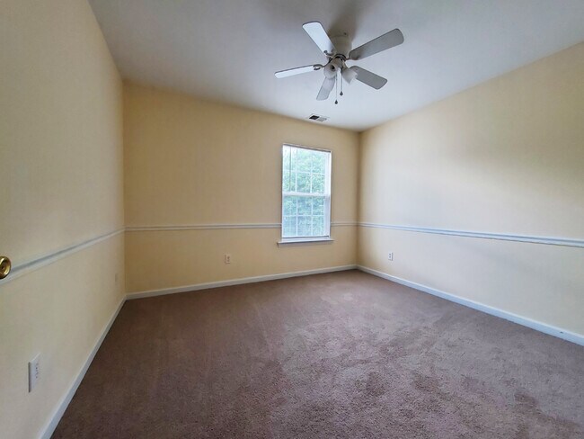 Building Photo - 6816 Southbrook Dr