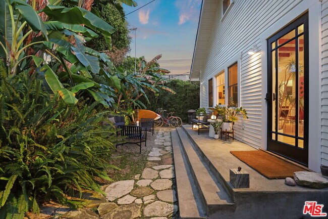 Building Photo - 1510 Electric Ave